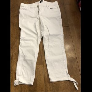 Everything is $5 ❤ - Ann Taylor White Jeans